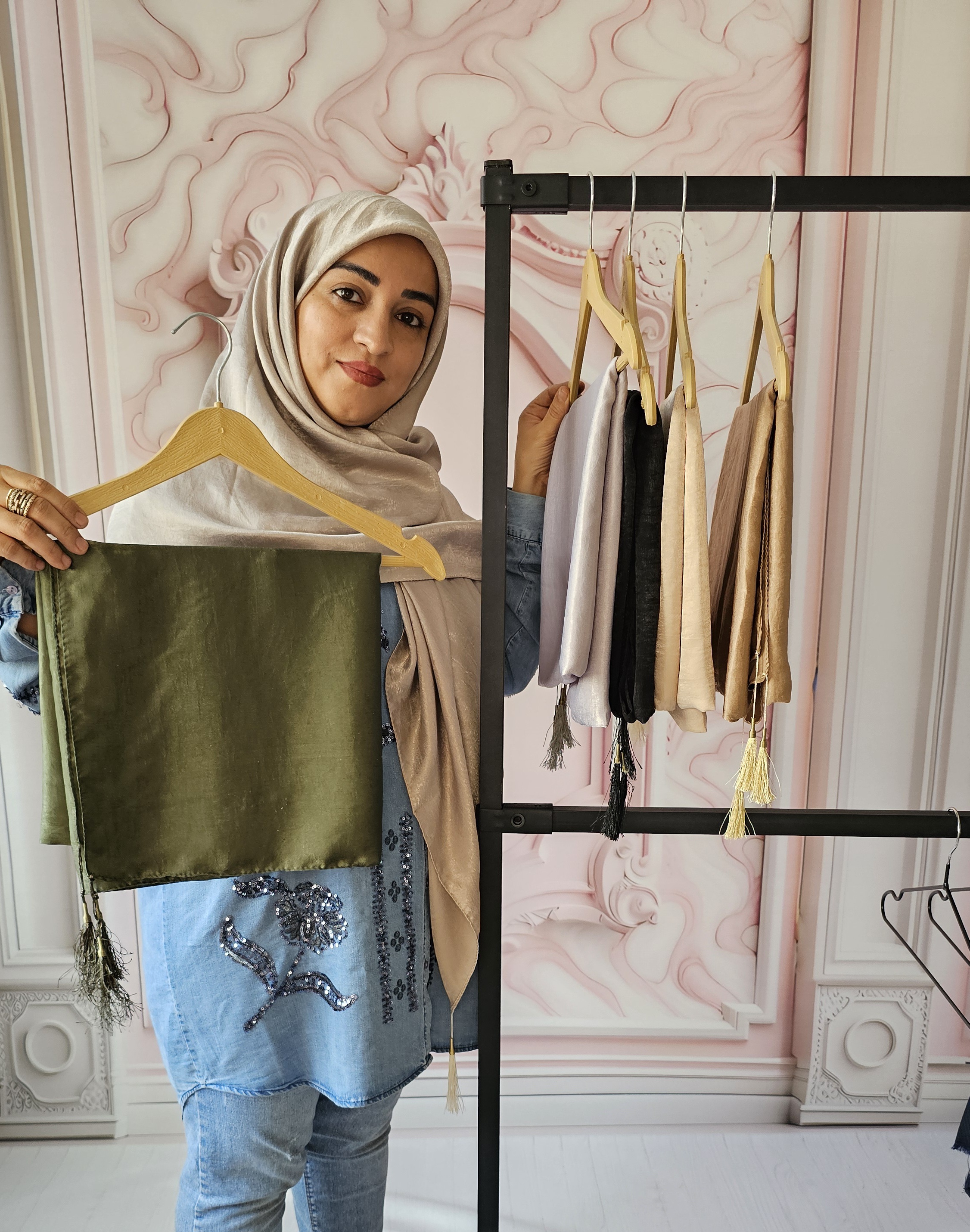 روسری کوپرا قواره 130 منگوله دار تک رنگ