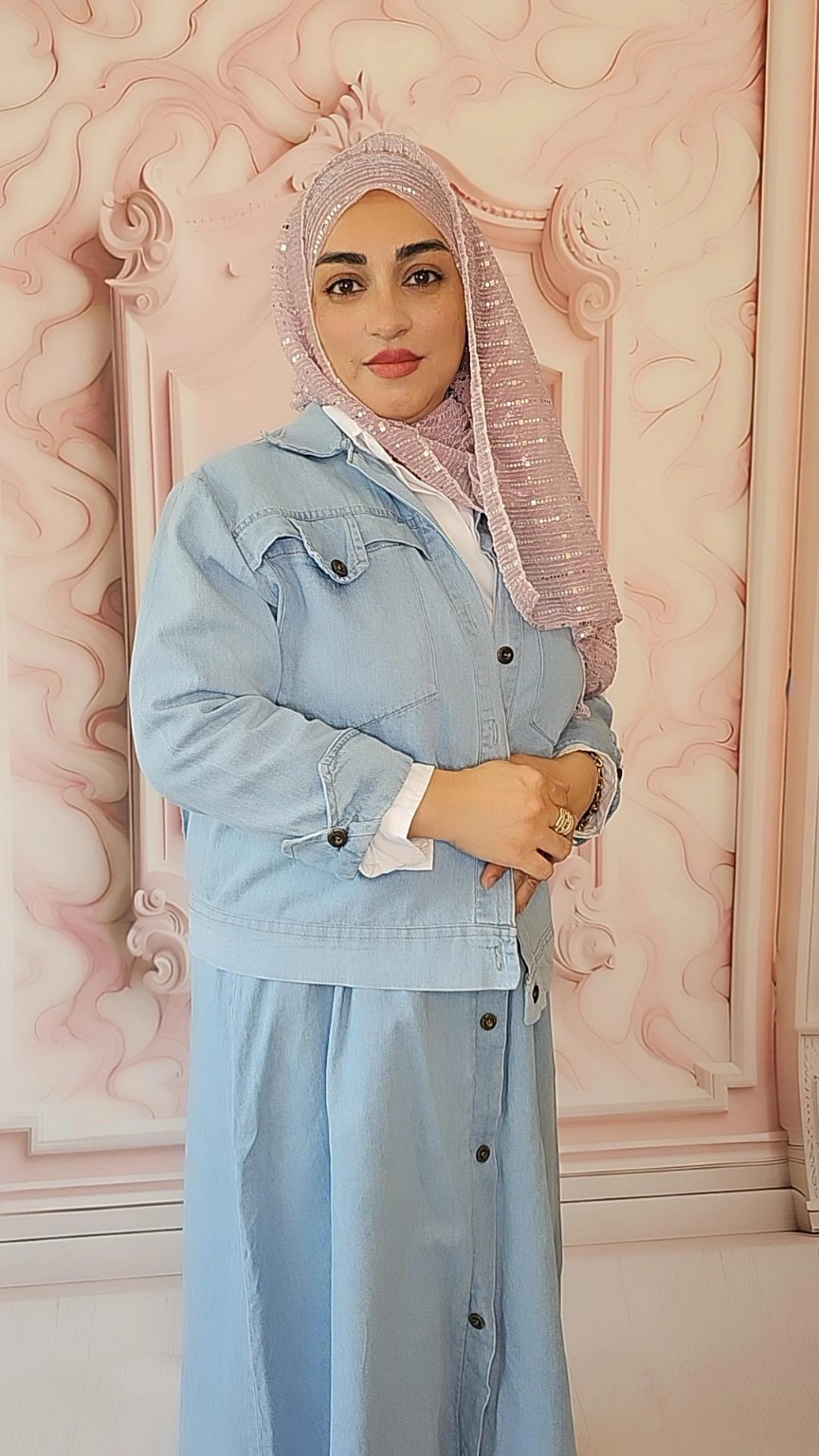 شال مجلسی حریر پولک آیینه ای منگوله دار یک لا دید دارد