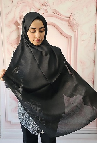 شال کریستال کریشه مشکی ساده قواره ۷۰×۱۸۵